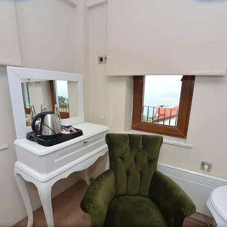 Ξενοδοχείο Akamoy Boztepe & Restaurant 3*