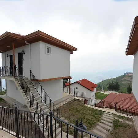 Akamoy Boztepe & Restaurant 3*